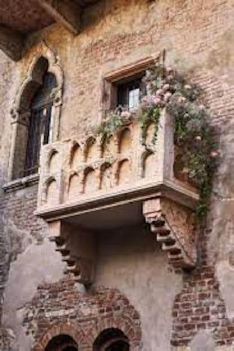 Residenza Sirtori Free Parking Apartment Verona Exterior photo